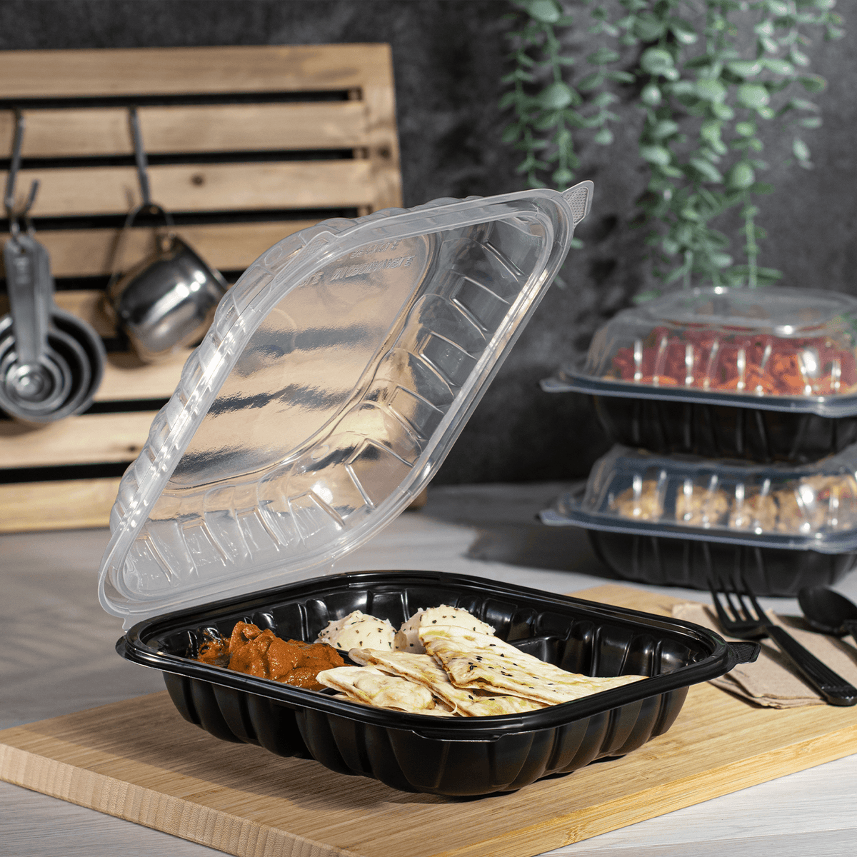 Karat 10.25" x 9" 3-Compartment Premium PP Hinged Container — 150 ct