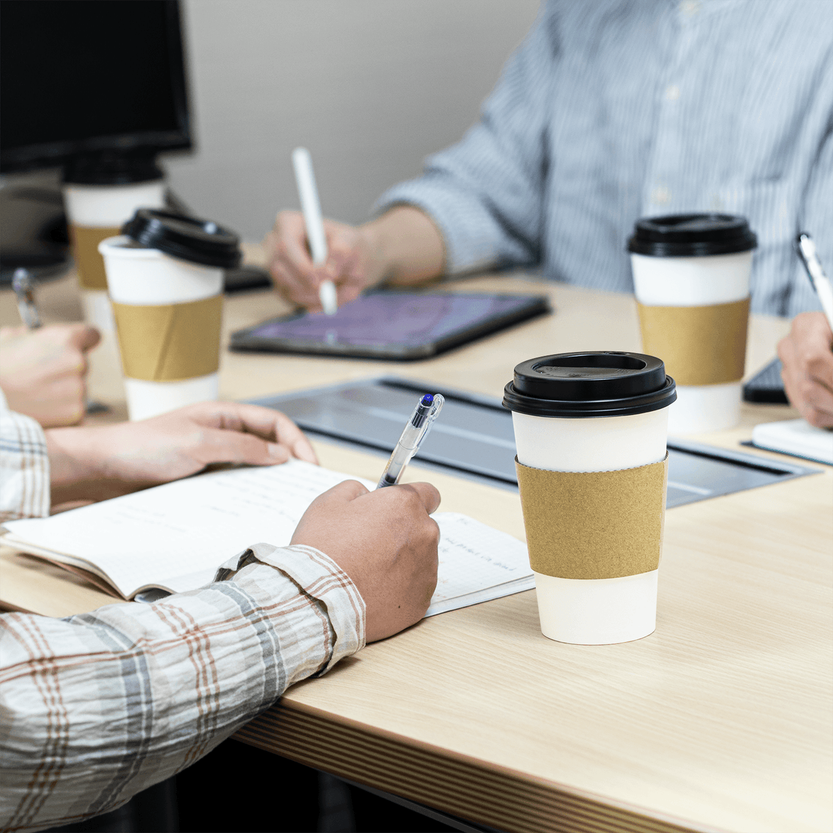 Karat 16 oz White Paper Coffee Cups with Black PP Sipper Lids & Cup Jackets — 250 sets — product photo 6
