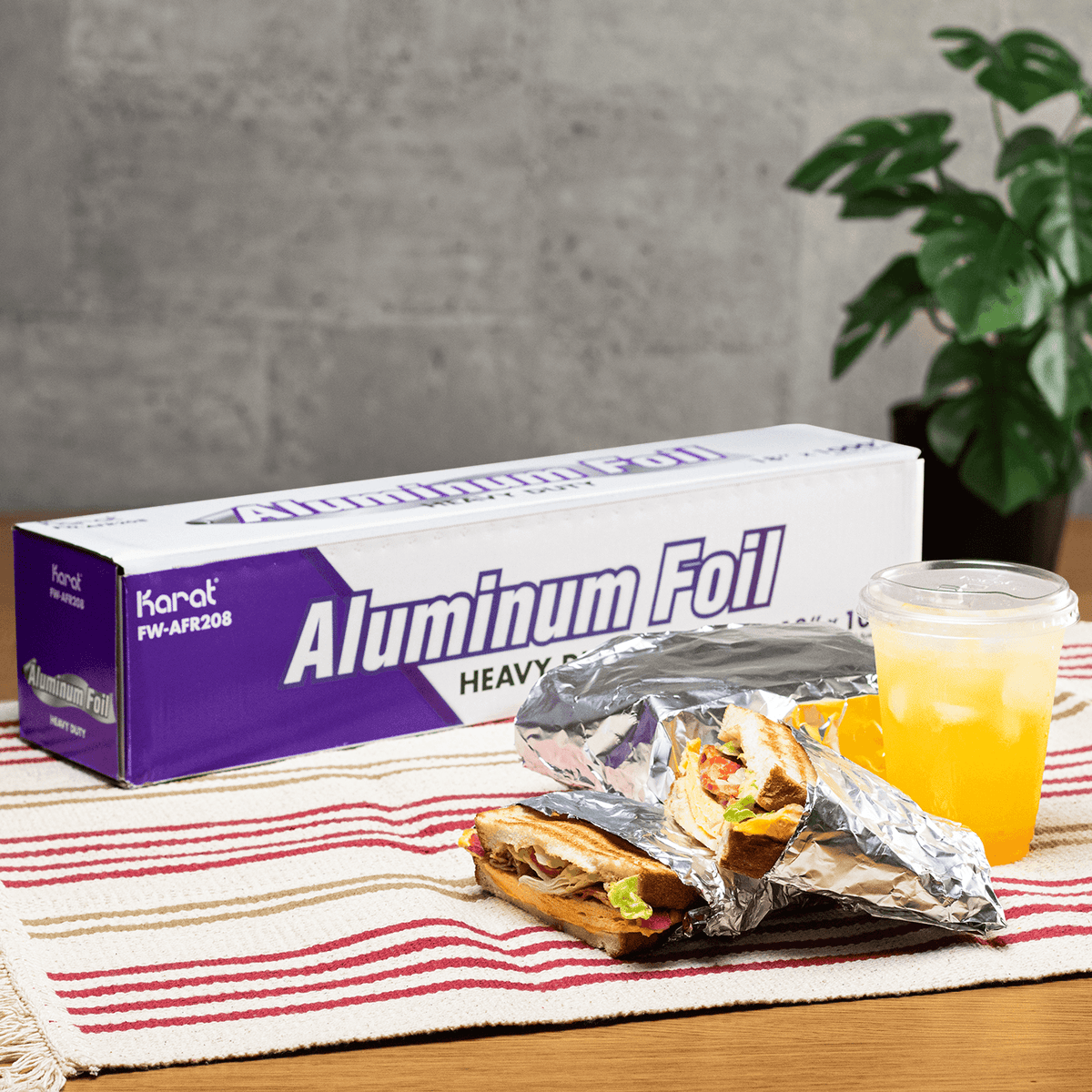 Karat 18" x 1000' Heavy Duty Aluminum Foil Roll — 1 Roll — product photo 4