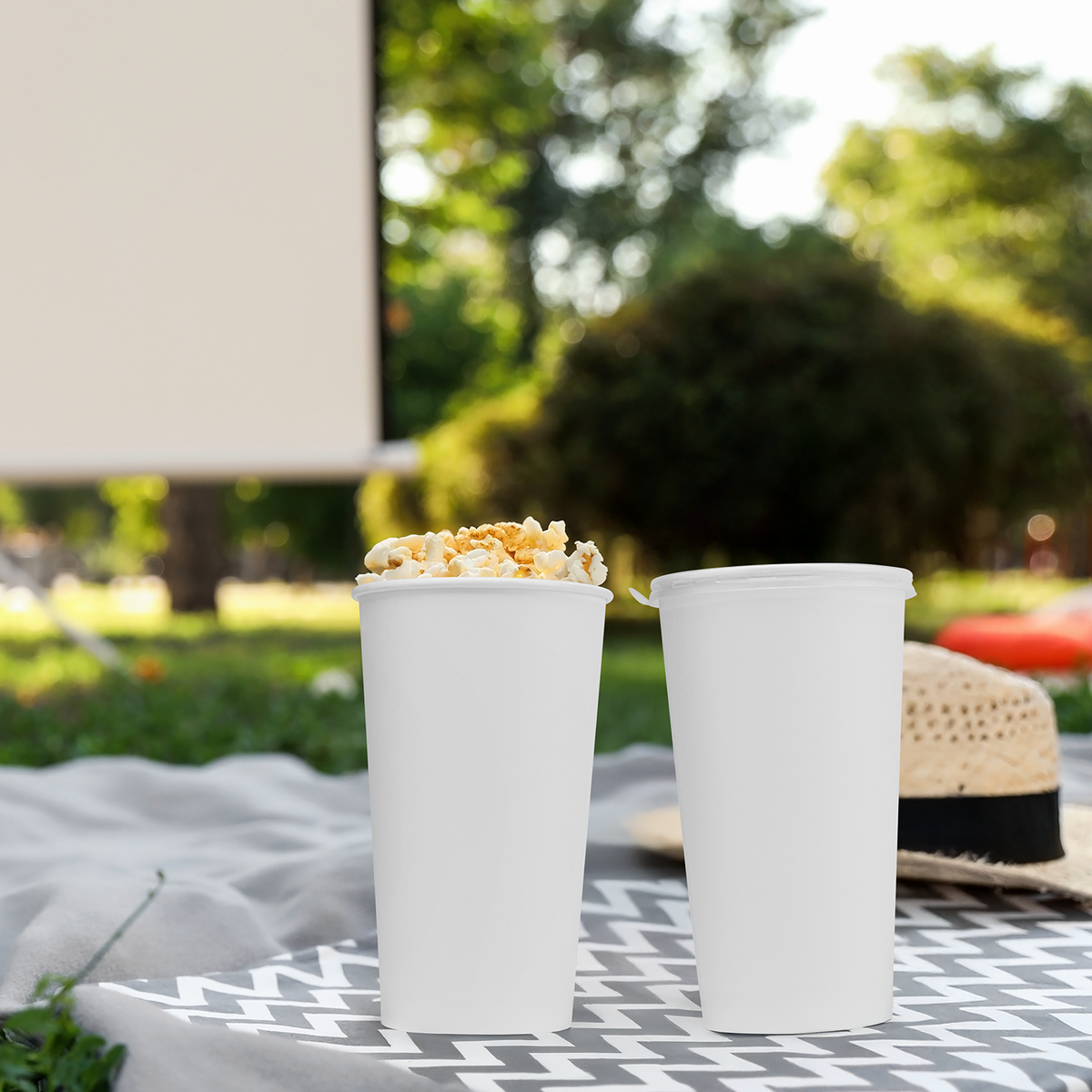 Karat 44 oz Cold Paper Cup (115 mm), White — 500 ct — product photo 4