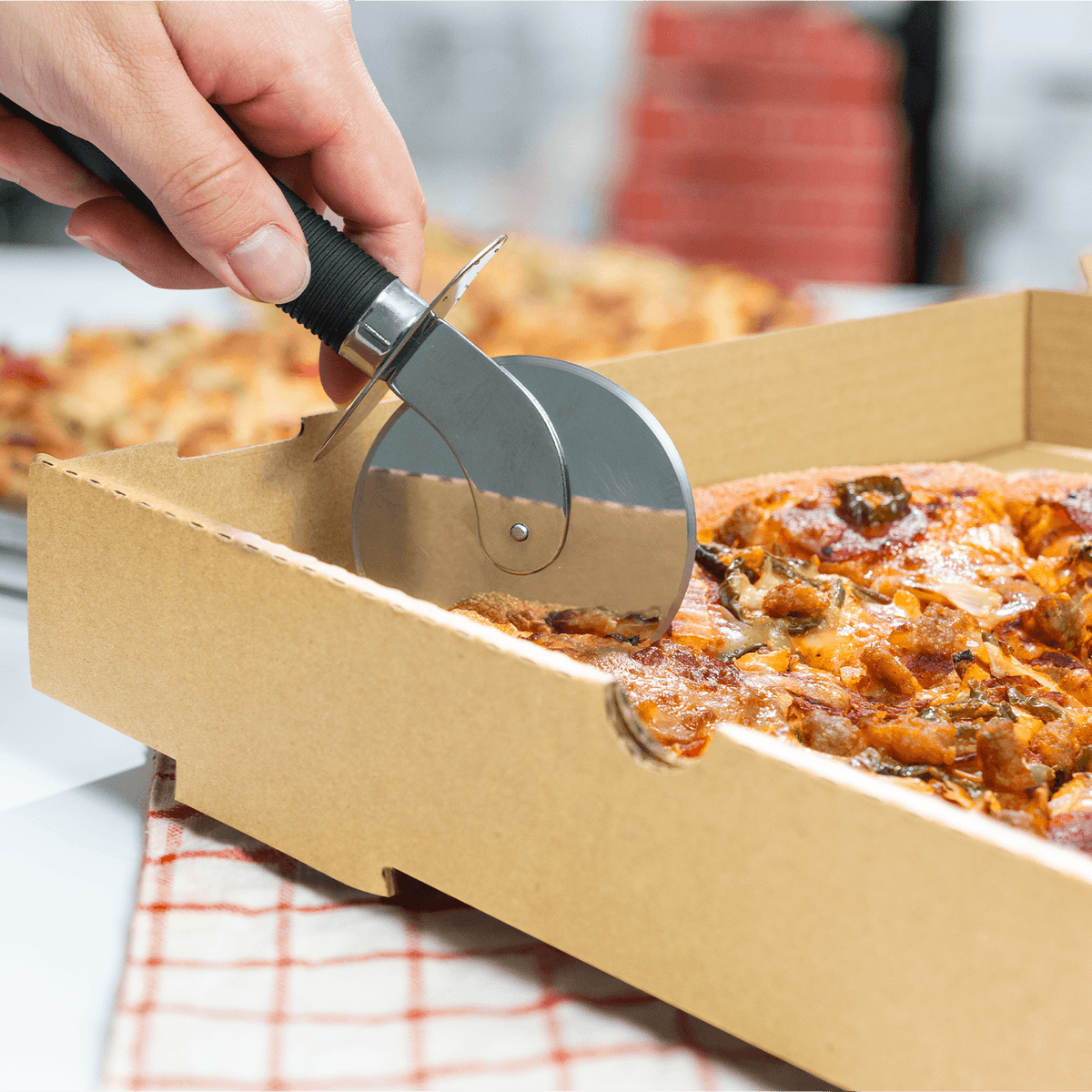 Karat Corrugated Pizza Box, 14''x14''x2'', Kraft — 50 ct — product photo 3