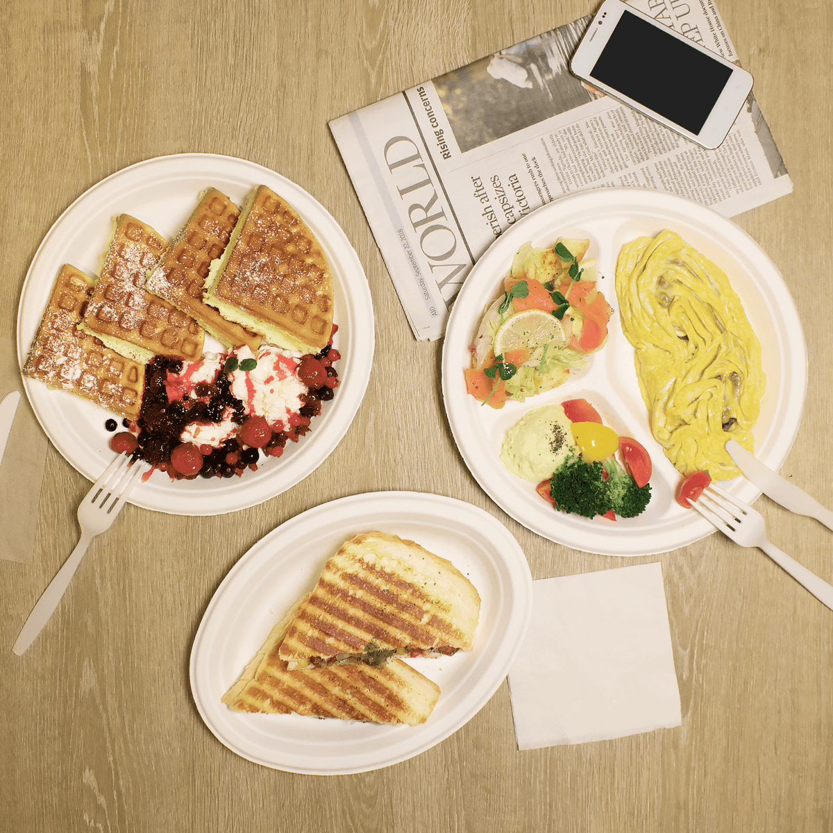 Karat Earth 3 Compartments, 10'' Molded Fiber Round Plates, PFAS Free, White — 500 pcs — product photo 4
