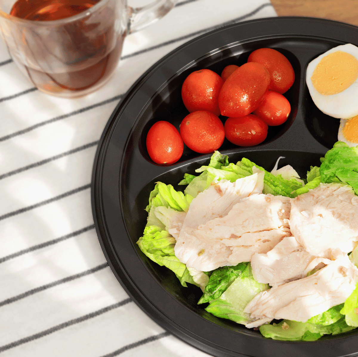 Karat Earth 3 Compartments, 9" Mineral Filled PP Round Plates, Black — 500 pcs — product photo 3