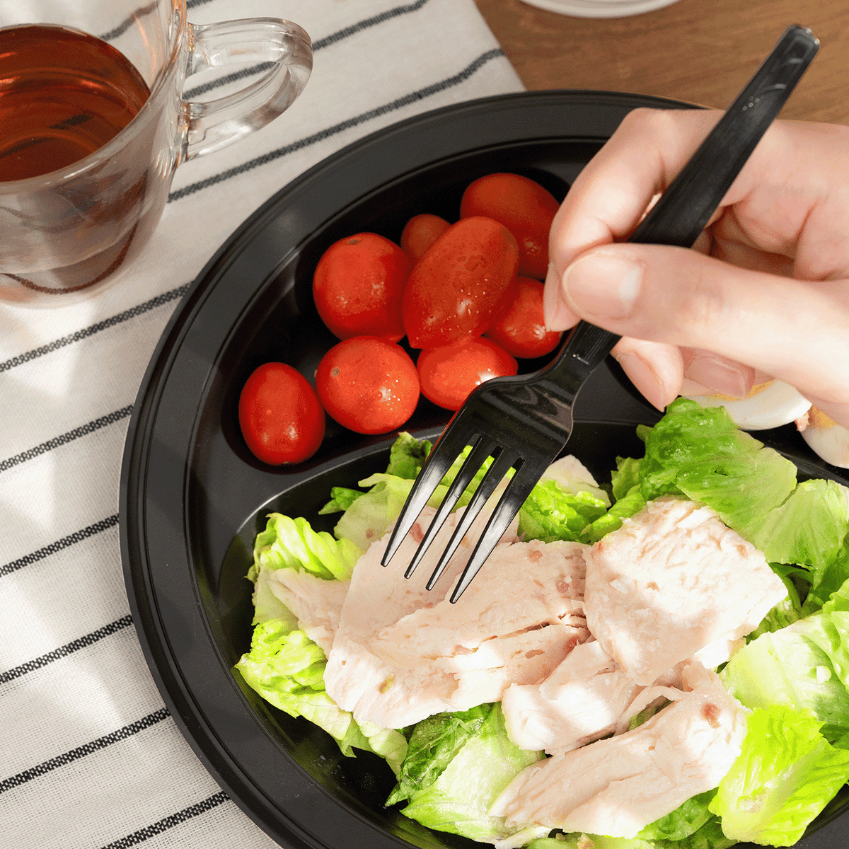 Karat Earth 3 Compartments, 9" Mineral Filled PP Round Plates, Black — 500 pcs — product photo 4