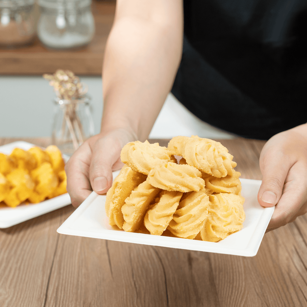 Karat Earth 6”x 6” Molded Fiber Square Plates, PFAS Free, White — 500 pcs — product photo 3