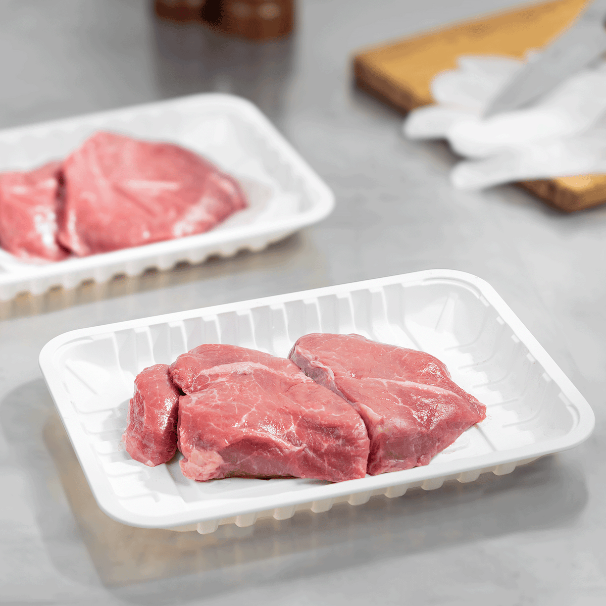 Karat Earth 8.5”x6” Mineral Filled PP Meat Tray, Rectangular, White — 500 pcs