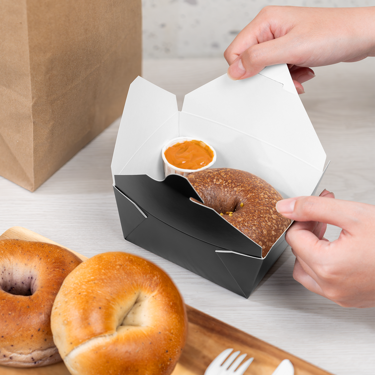 Karat Paper Fold To-Go Containers, 30 fl oz, Black — 450 ct — product photo 4