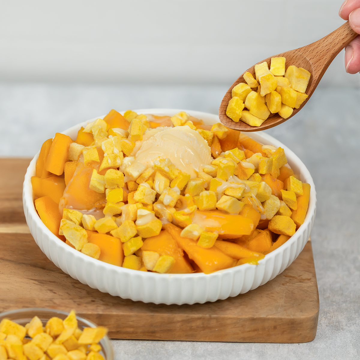 Tea Zone Freeze-Dried Mango, Diced — Bag — product photo 4